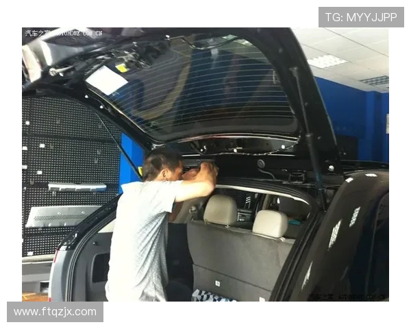 探秘跳水竞技魅力与顶尖运动员训练及背后故事全景深度解析精彩呈现