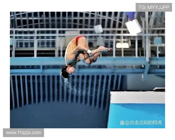 从高空一跃之间探寻力量与优雅并存的跳水运动之美 从高空一跃之间探寻力量与优雅并存的跳水运动之美