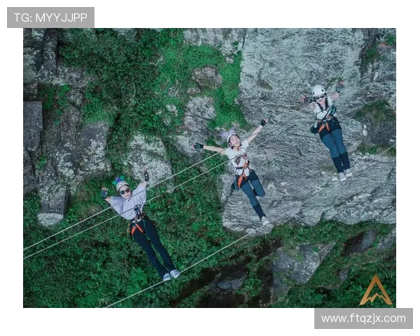 武汉攀岩队的力量与技巧探讨：攀岩运动的魅力与挑战分析