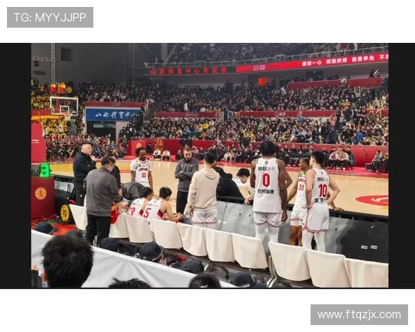 CBA新疆队与广州队激战成焦点比分悬念引发球迷热议